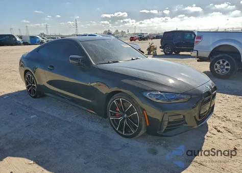 2021 BMW M440Xi z USA, uszkodzony, nr VIN WBA13AR0XMCG95967